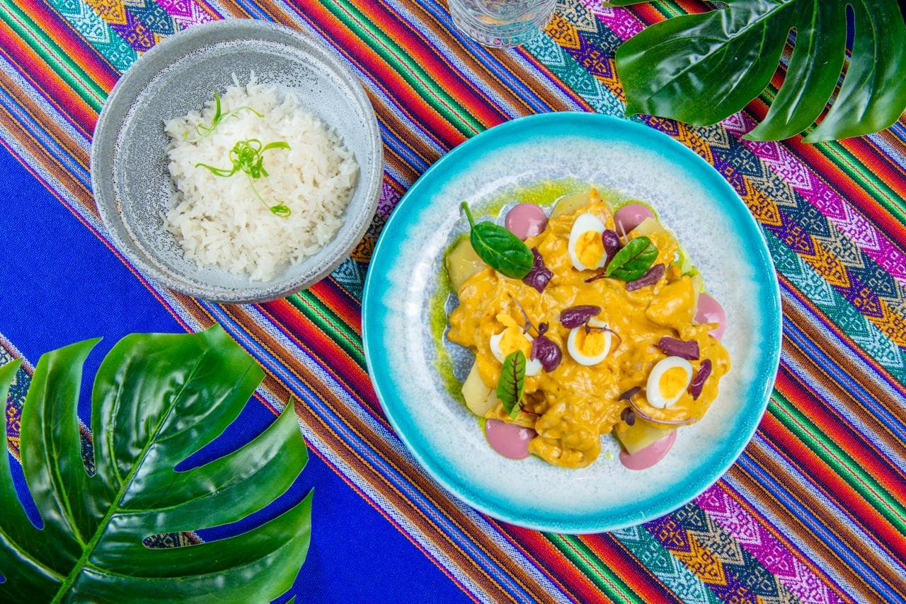 Textile and dish presentation